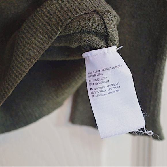 American Eagle Crewneck Knit Sweater - Picture 3 of 4